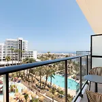 Hotel Triton 4*